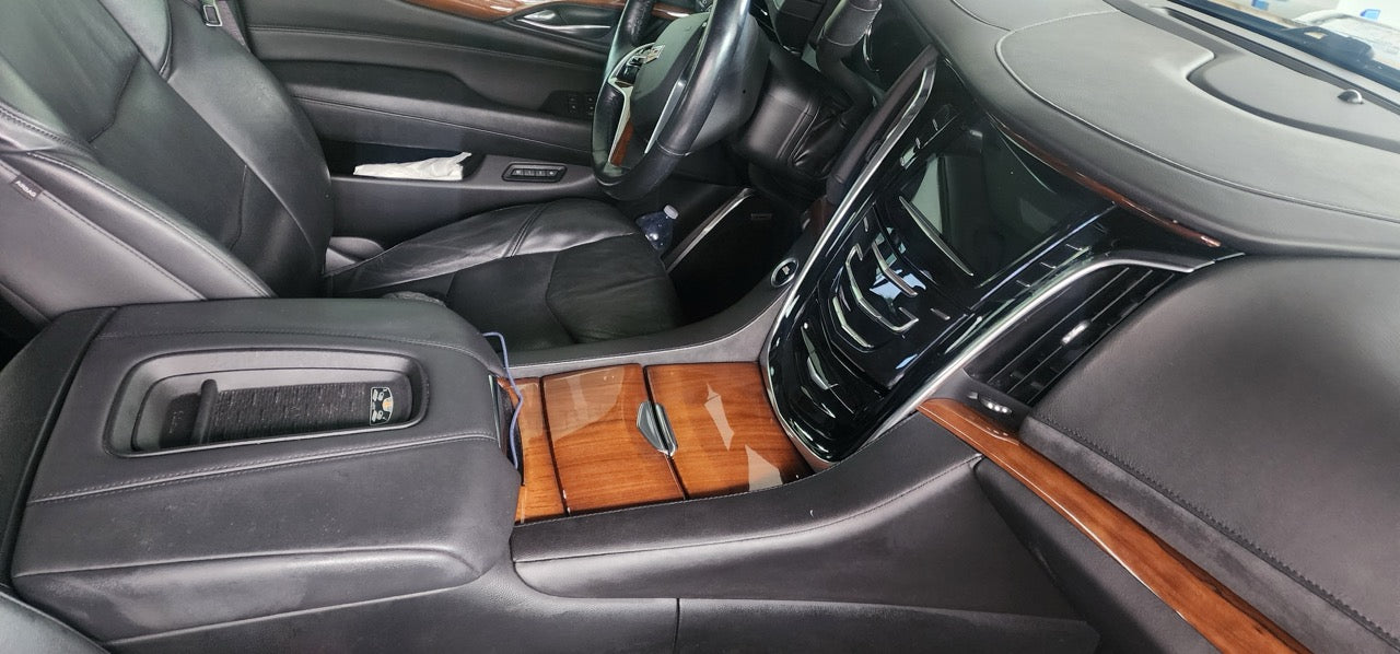 2019 BLACK CADILLAC ESCALADE PLATINUM --- (MOST DESIRABLE)