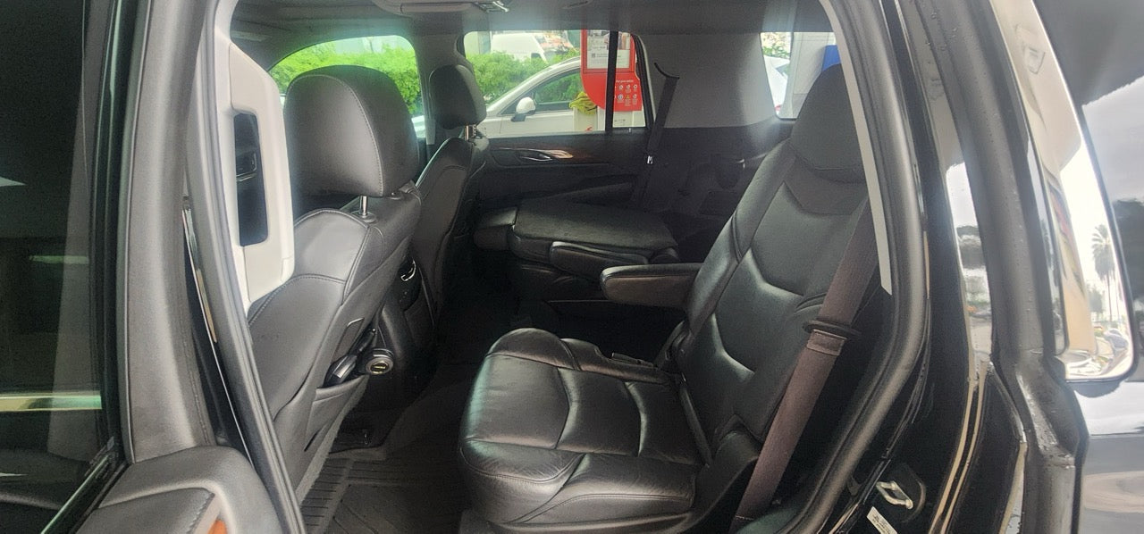 2019 BLACK CADILLAC ESCALADE PLATINUM --- (MOST DESIRABLE)
