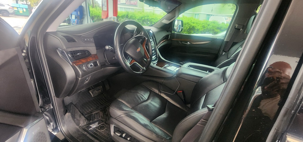 2019 BLACK CADILLAC ESCALADE PLATINUM --- (MOST DESIRABLE)