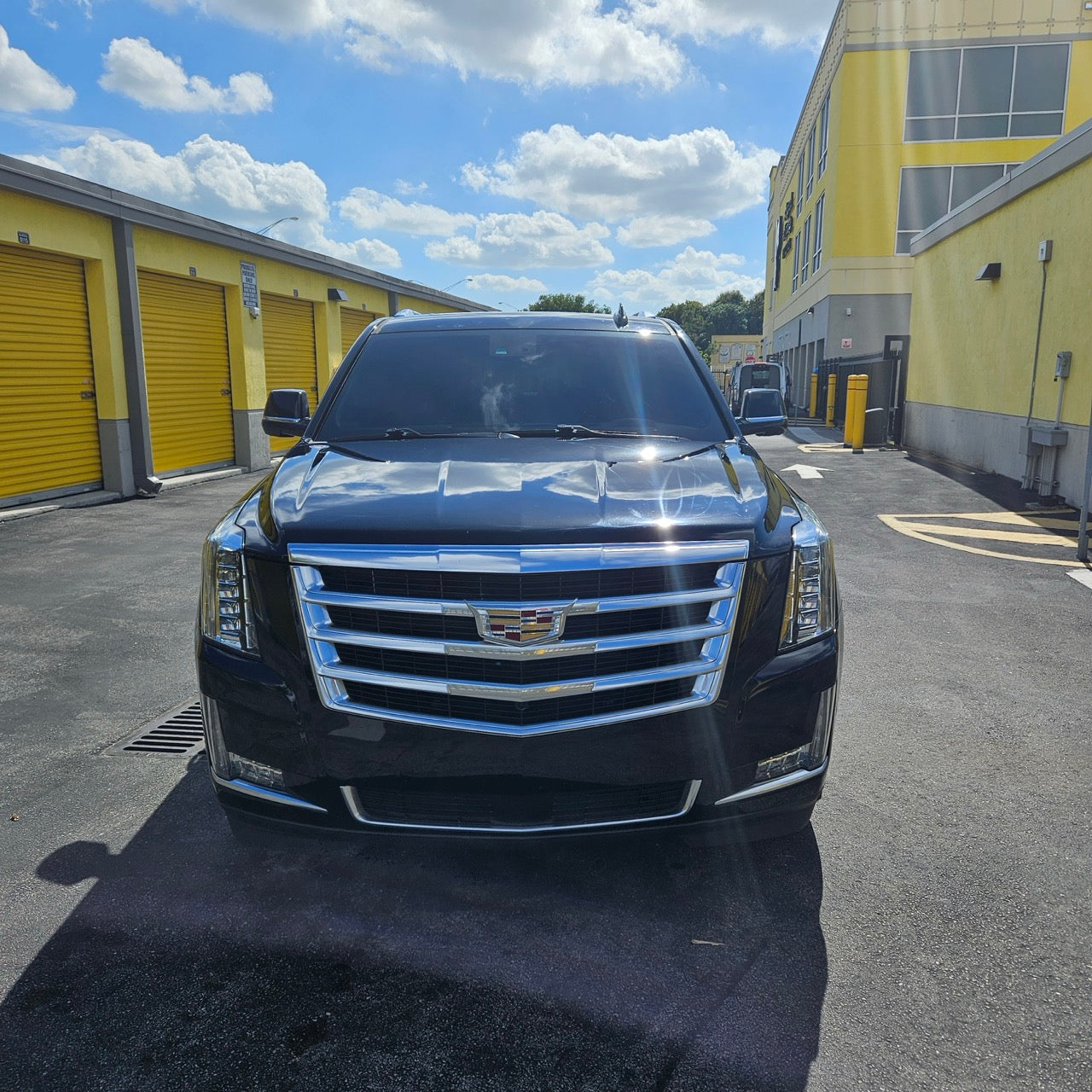 2019 BLACK CADILLAC ESCALADE PLATINUM --- (MOST DESIRABLE)
