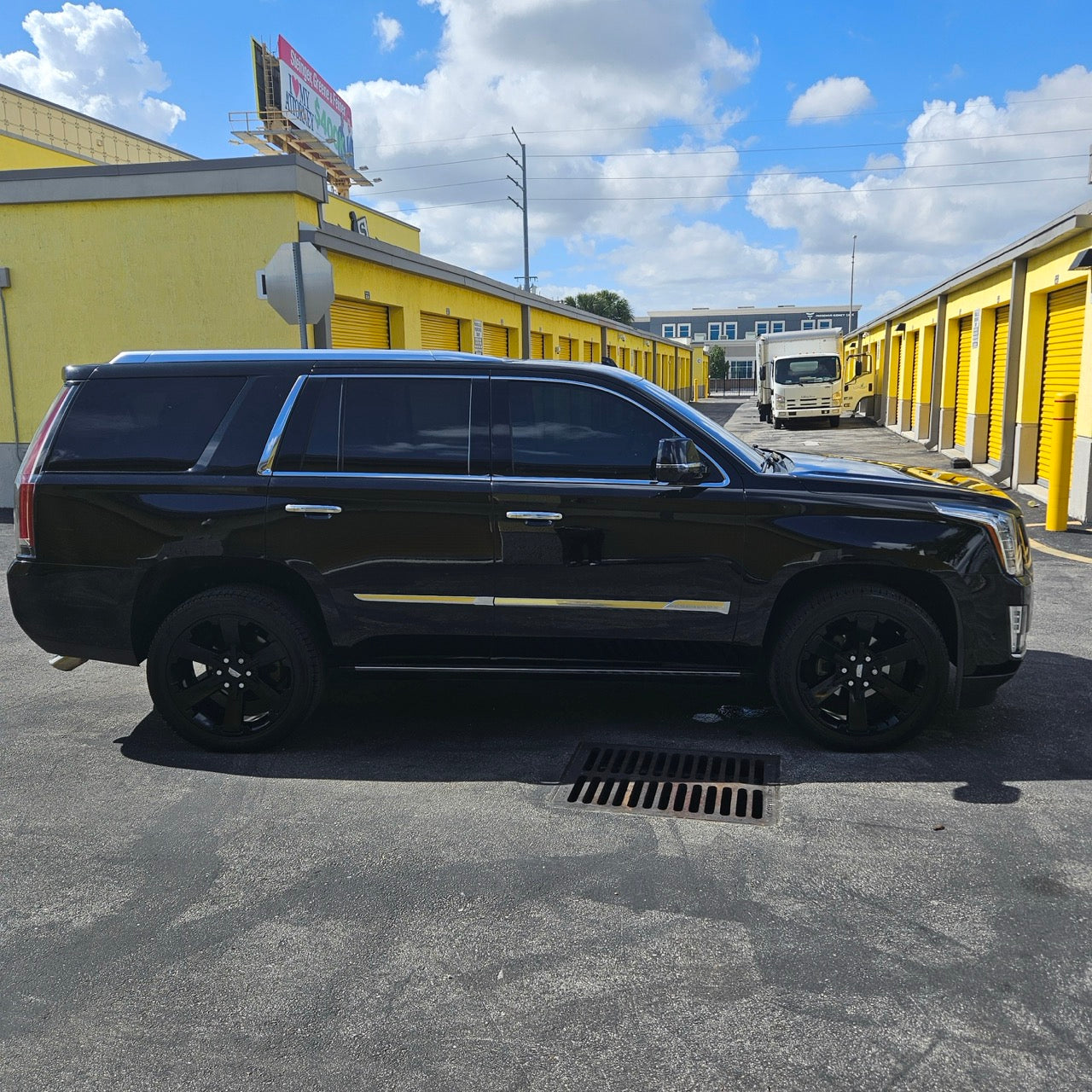 2019 BLACK CADILLAC ESCALADE PLATINUM --- (MOST DESIRABLE)