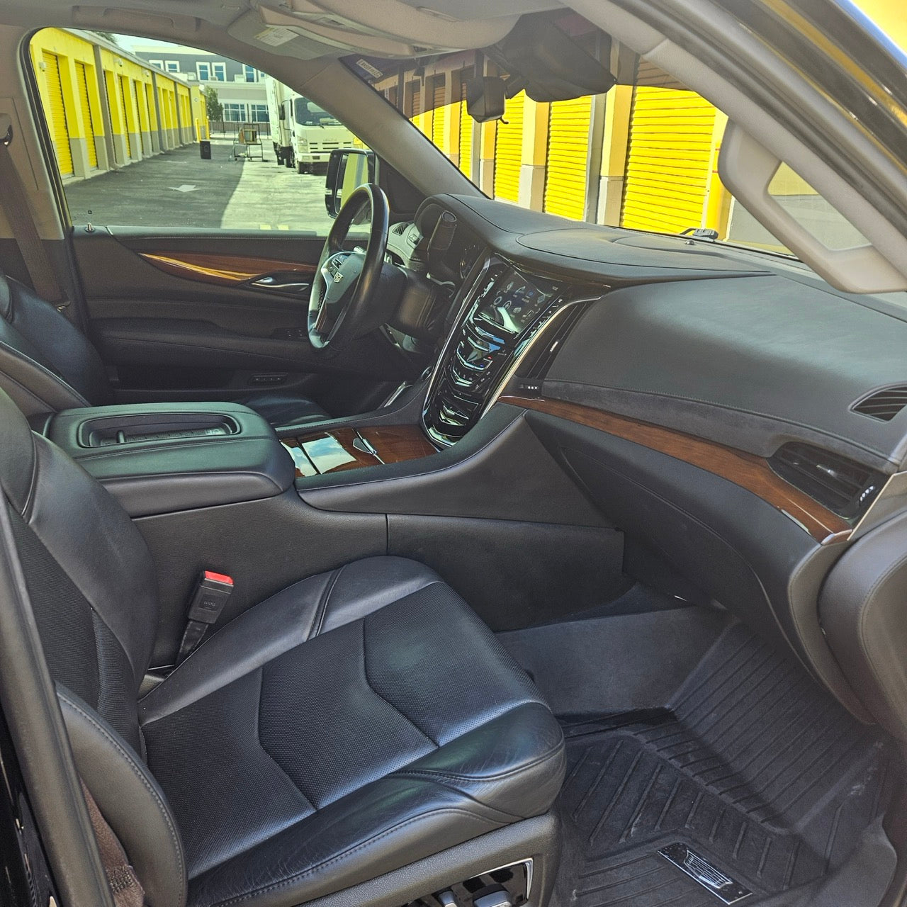 2019 BLACK CADILLAC ESCALADE PLATINUM --- (MOST DESIRABLE)