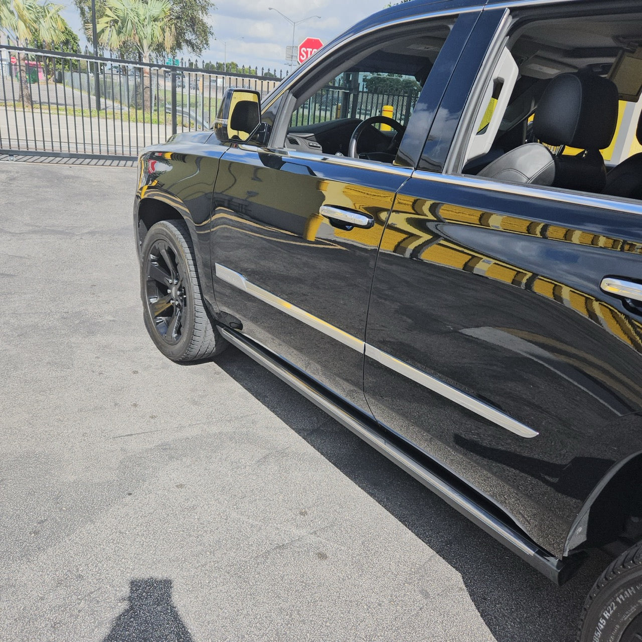 2019 BLACK CADILLAC ESCALADE PLATINUM --- (MOST DESIRABLE)