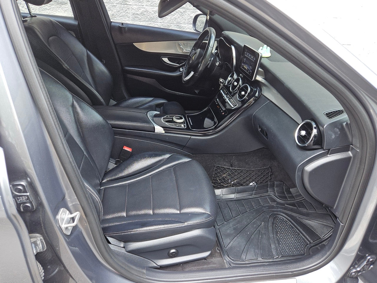 2019 MERCEDES BENZ C300