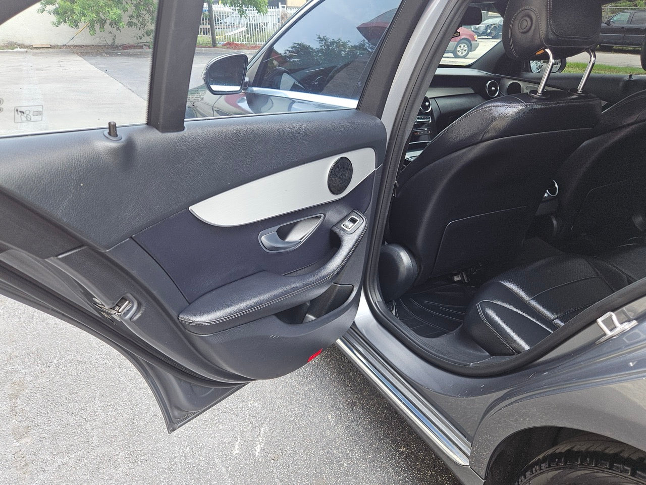 2019 MERCEDES BENZ C300